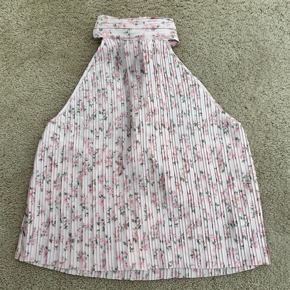 Wayf Backless Pleated Floral Pink Halter Blouse Top in Size Large NWT - Picture 1 of 6